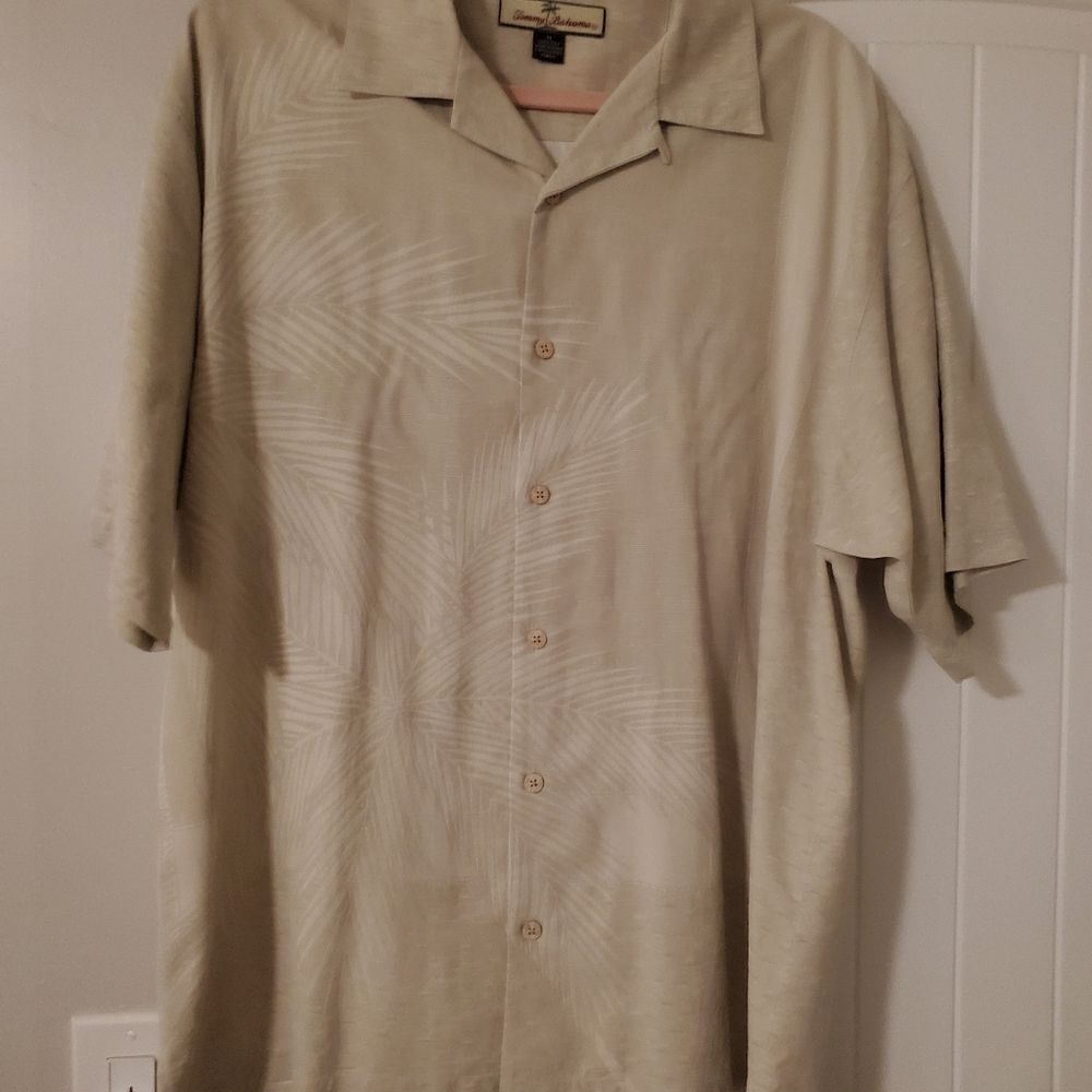Men's Tommy Bahama Hawaiian Shirt Size M